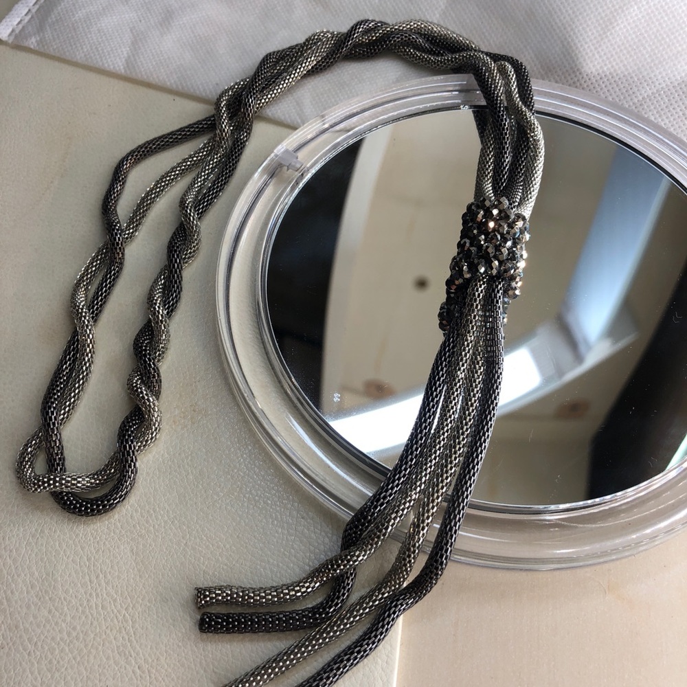 Statement necklace with pendant